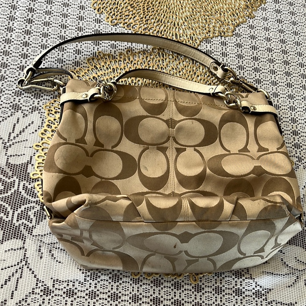 Used coach shoulder bag